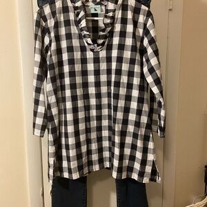 Elegant Black and White Checkered Women's Tunic
